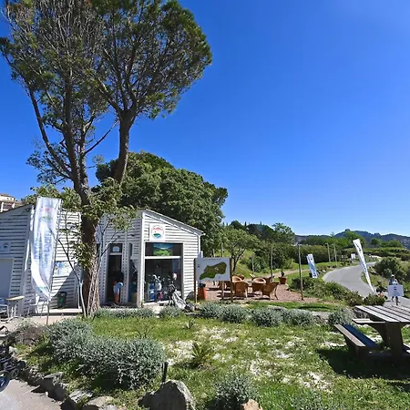 L'esquinade - H4 233 By Interhome Saint-Raphaël