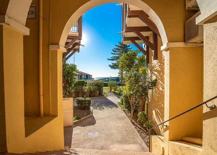 L'esquinade - H4 233 By Interhome Apartment