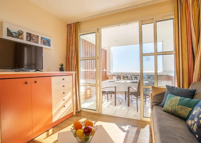Apartment L'esquinade - H4 233 By Interhome Saint-Raphaël